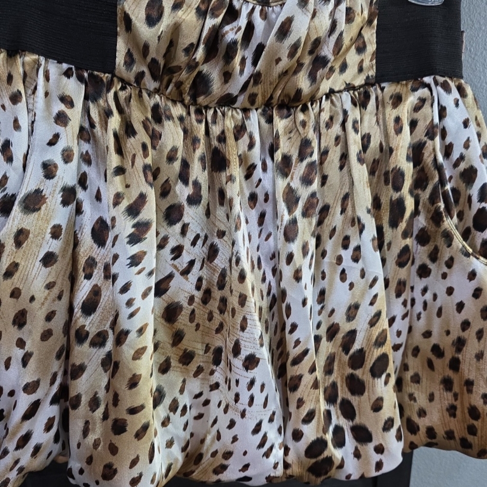 Chic Leopard Print Mini Skirt